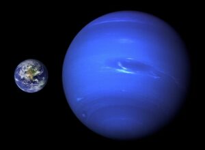 Neptunus vergeleken met de Aarde