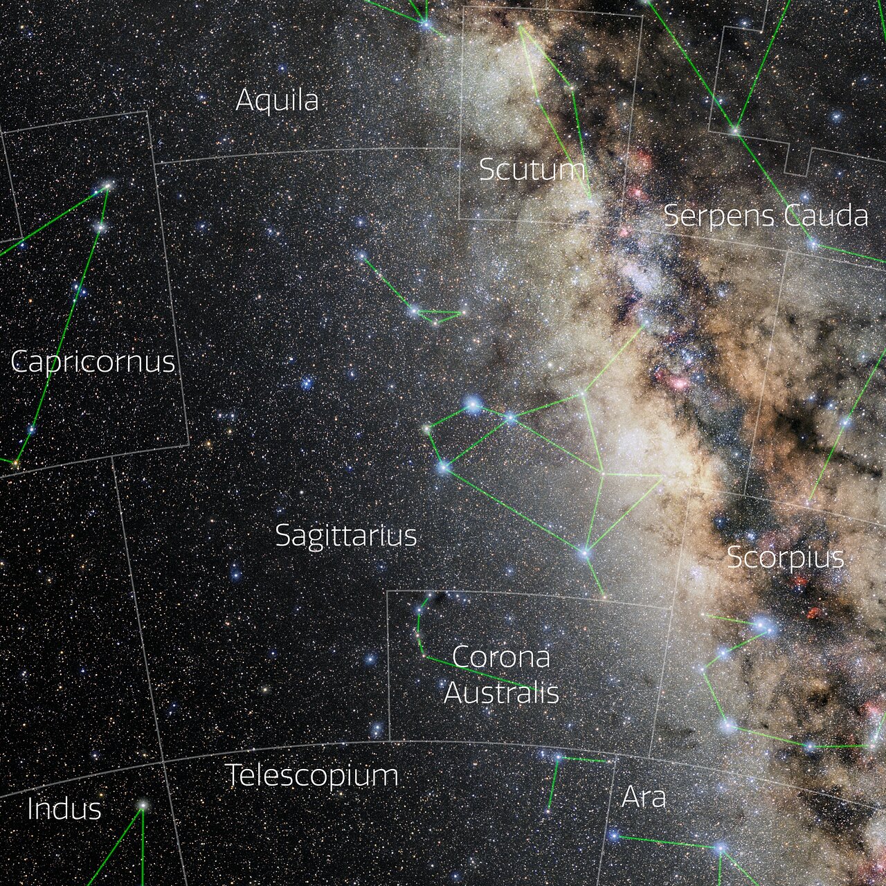 Foto van het sterrenbeeld Sagittarius - Boogschutter met annotaties van de IAU en Sky & Telescope.