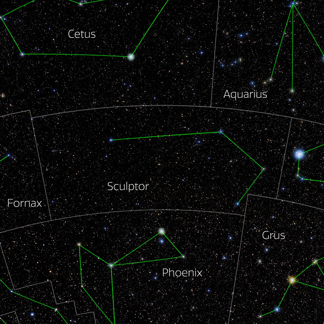 Foto van het sterrenbeeld Sculptor - Beeldhouwer met annotaties van de IAU en Sky & Telescope.