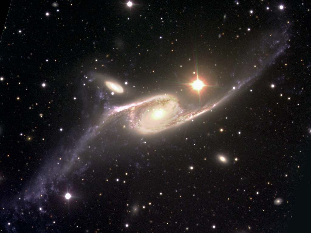 NGC6872 in het sterrenbeeld Pavo - Pauw