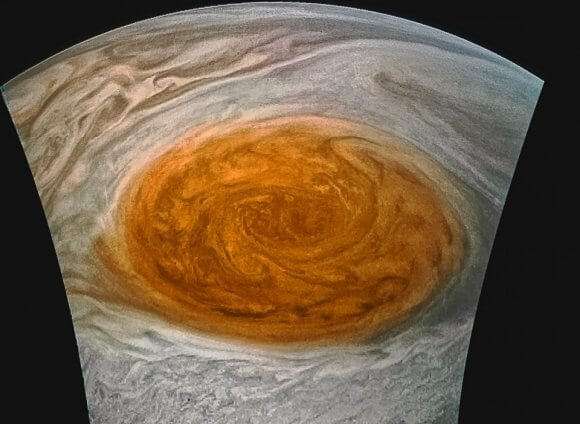 De Grote Rode Vlek gefotografeerd door de Juno