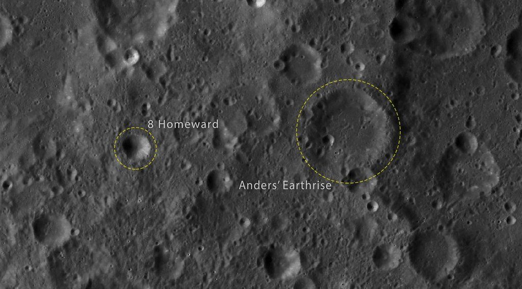 De twee maankraters die zijn vernoemd naar de Apollo 8