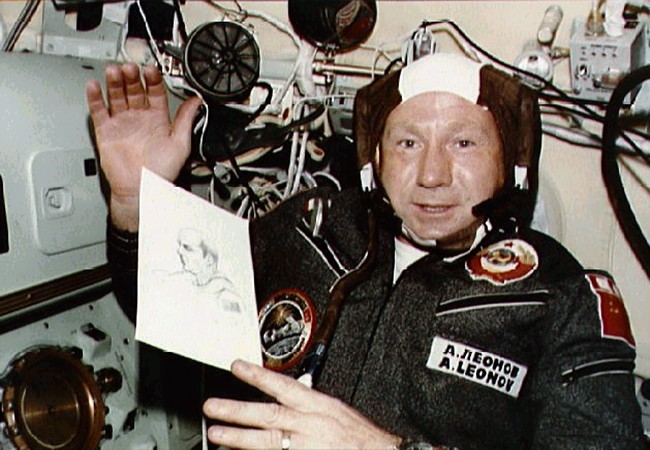 Alexei Leonov tijdens de Apollo-Sojoezmissie