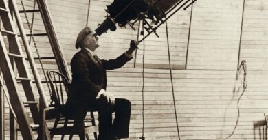 Percival Lowell bestudeert de planeet Venus