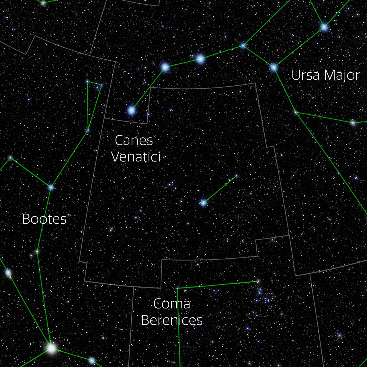 Foto van het sterrenbeeld Canes Venatici - Jachthonden met annotaties van de IAU en Sky & Telescope.