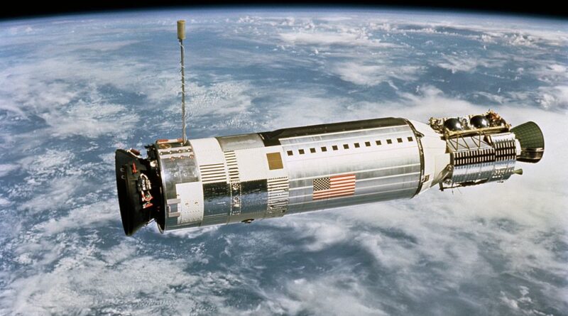 Gemini 12 koppelt met Agena