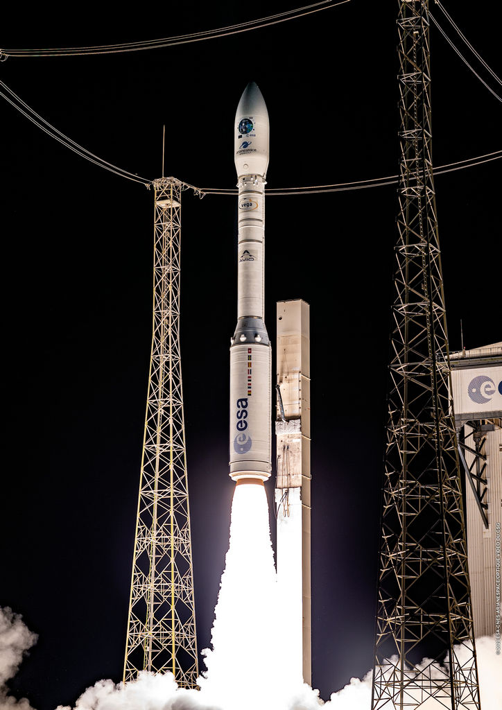Lancering Vega-raket vanaf de lanceerbasis Kourou