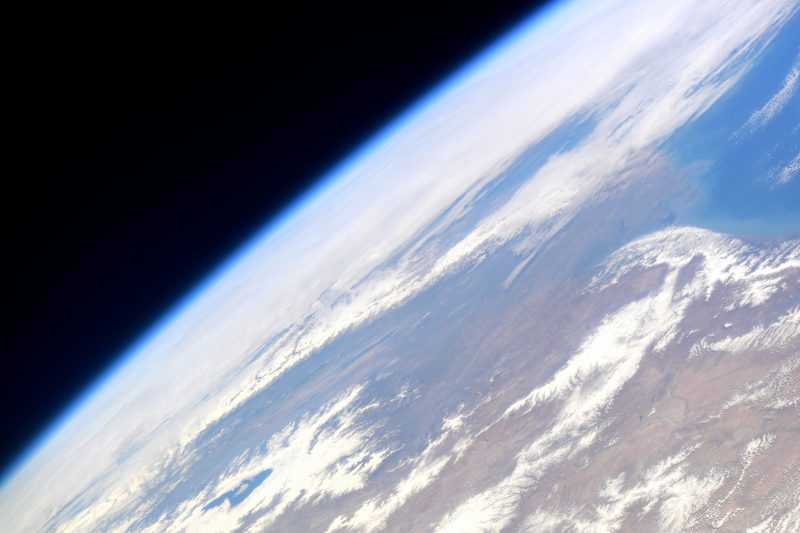 De atmosfeer van de Aarde gefotografeerd vanuit het International Space Station
