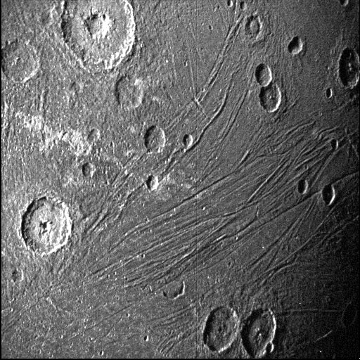 De donkere zijde van Ganymedes - juni 2021