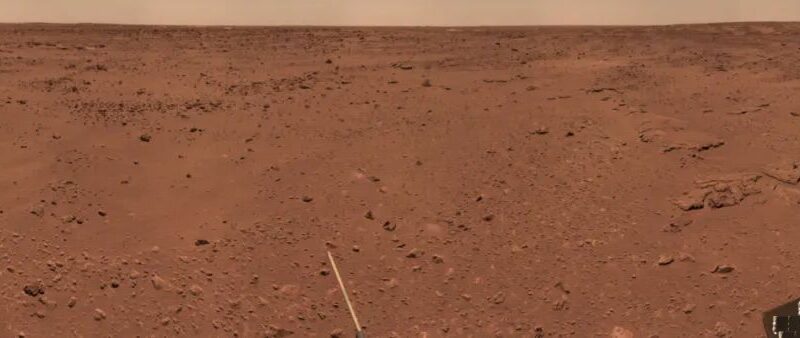 Panoramafoto van Mars gemaakt door de marsrover Zhurong