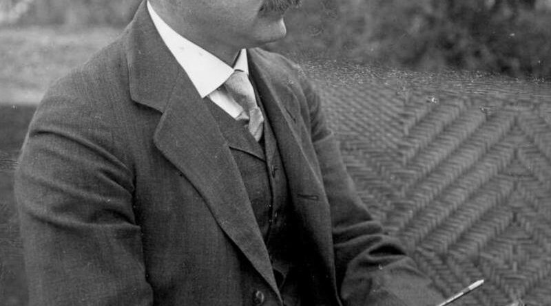 Karl Schwarzschild (1873-1916).