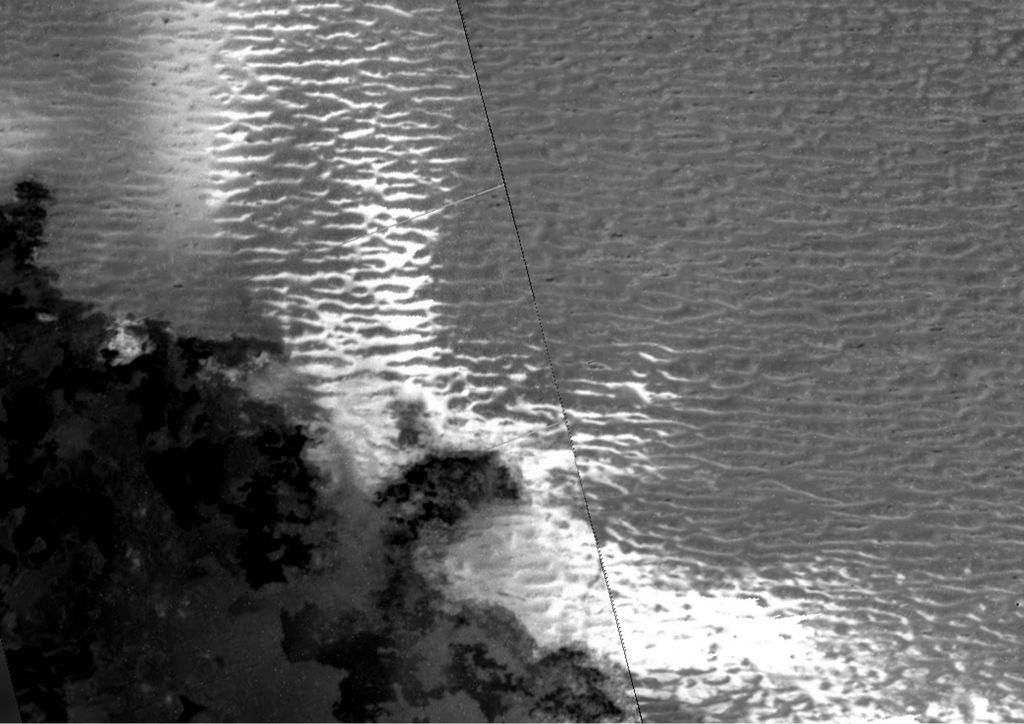 Mogelijke duinen op Io