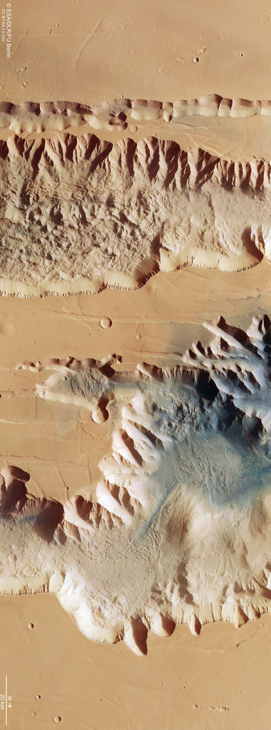 Ius Chasma en Tithonium Chasma op Mars