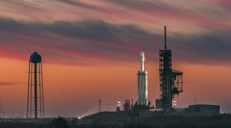 Falcon Heavy voor zijn inaugurale lancering in 2018.