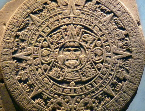 De monoliet van de steen van de zon, ook bekend als de Azteekse kalendersteen,