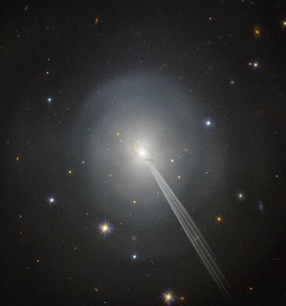 Een artist impressie van een jet die uit NGC 4993 spuit.