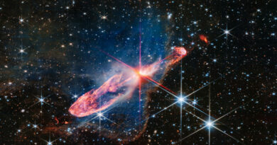 Deze Webb-afbeelding toont een paar actief vormende sterren, bekend als Herbig-Haro 46/47