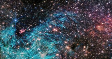 Naar schatting 500.000 sterren schitteren in deze afbeelding van Sagittarius C
