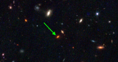 Deze Webb-opname toont ZF-UDS-7329, een zeldzaam massief sterrenstelsel dat al heel vroeg in het heelal ontstond.