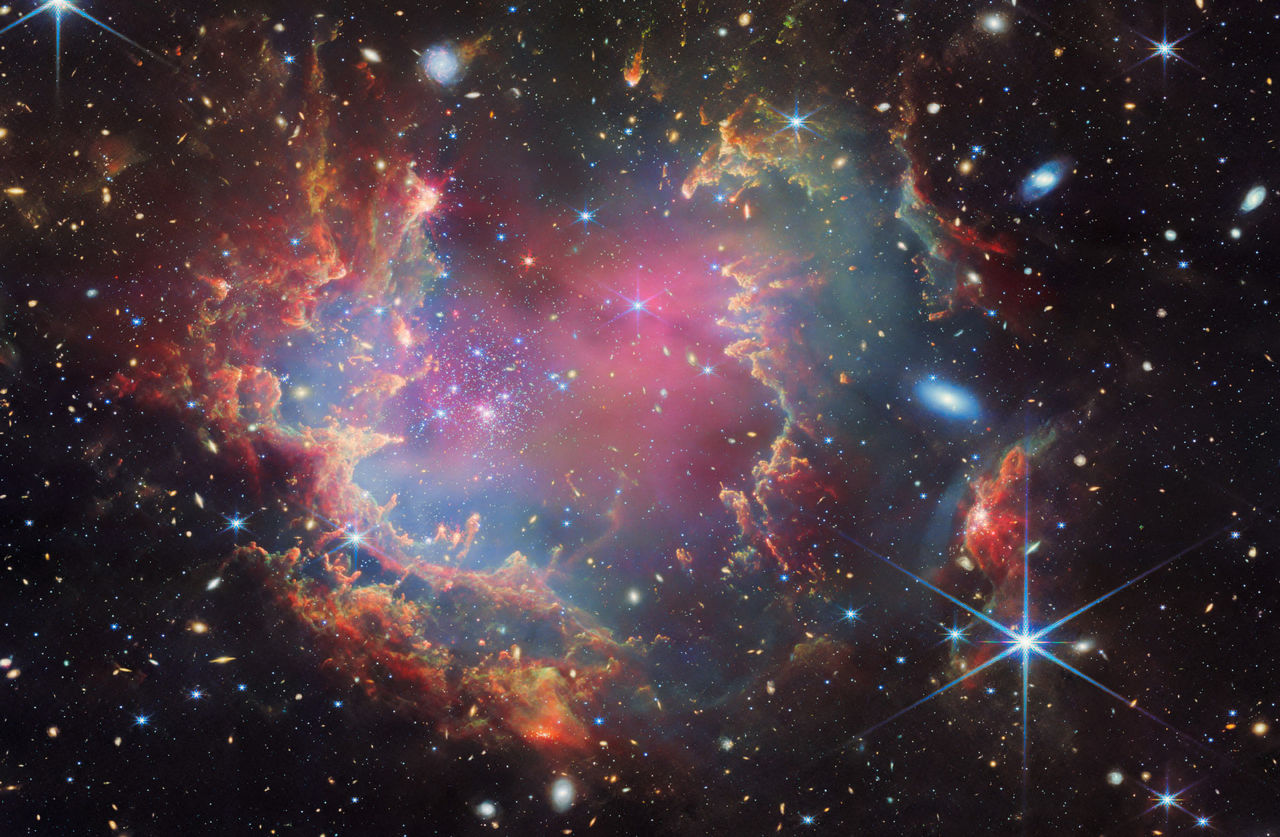 NGC 602 vastgelegd door de Webb Space Telescope